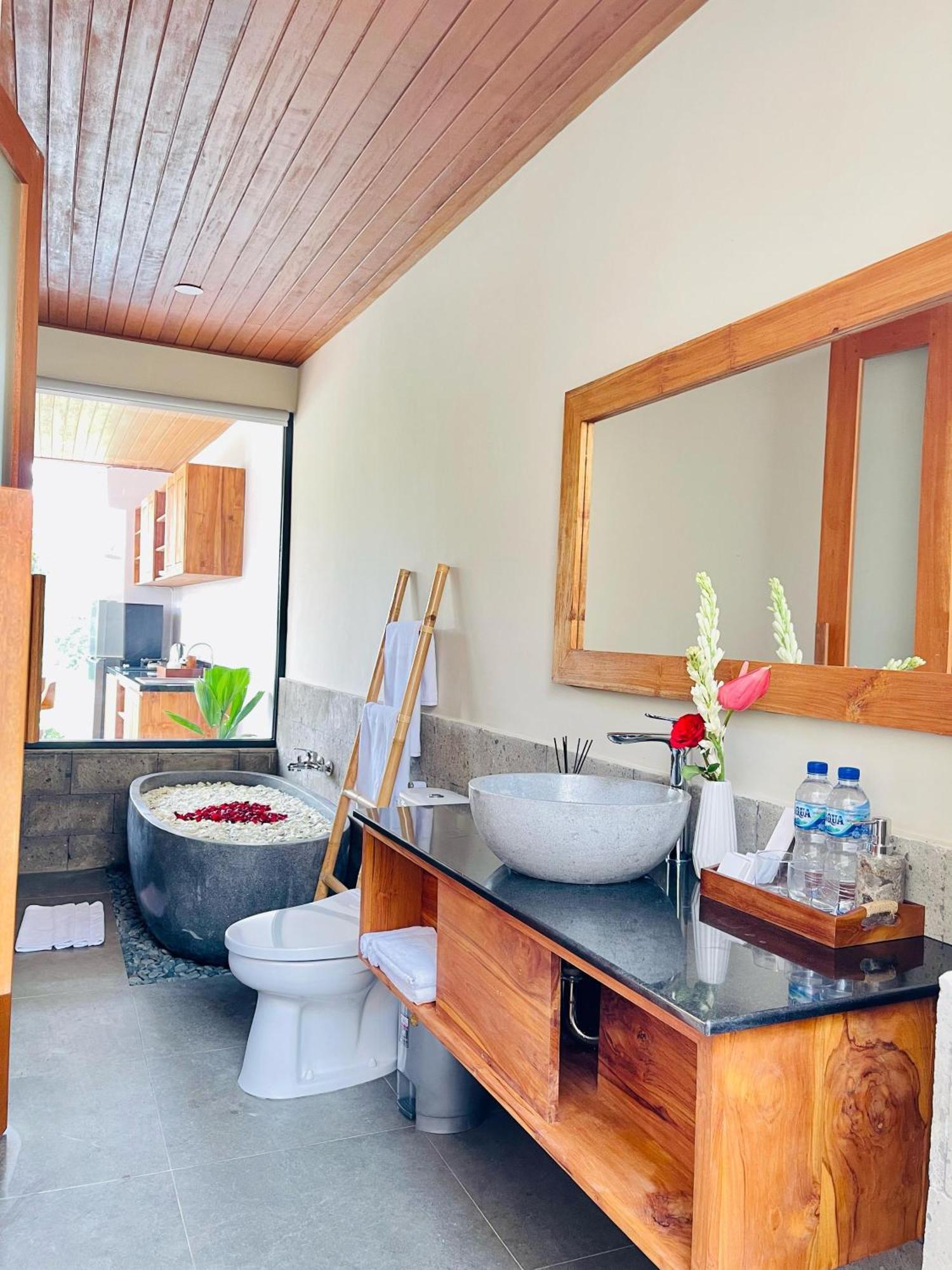 The Madawa Suites Ubud  Exterior photo